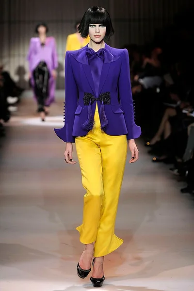 Look 35